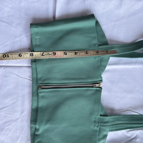 Top - Picture 5 of 6